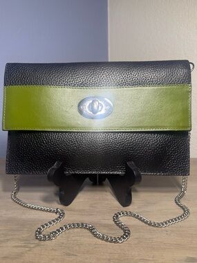 Clareo & Patek Italy Leather Chain Wallet Crossbody Black Green Clutch